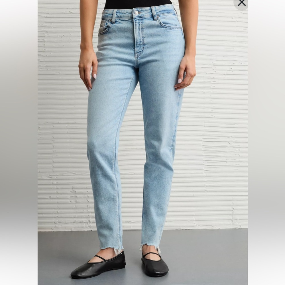 American Eagle Stretch Mom Jean